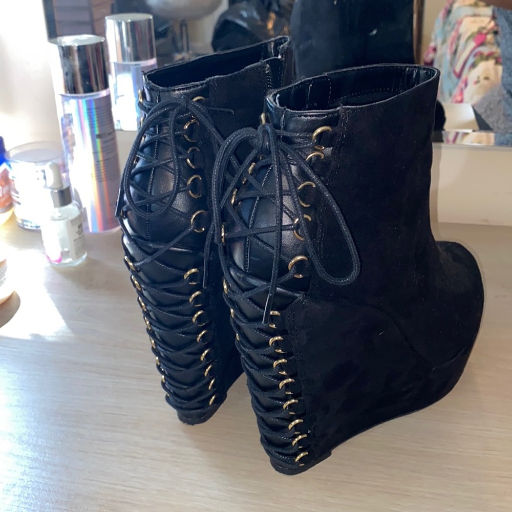 Black suede Size 10 lace up booties!